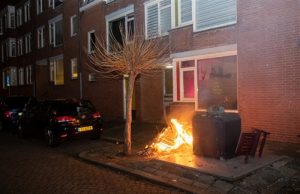 25 december Stoelen in brand gestoken Mariastraat Schiedam