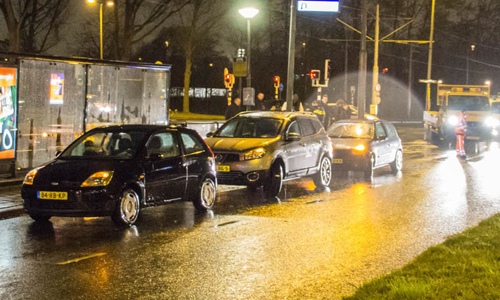 17 maart Gewonde na kop-staart aanrijding Churchillweg Schiedam