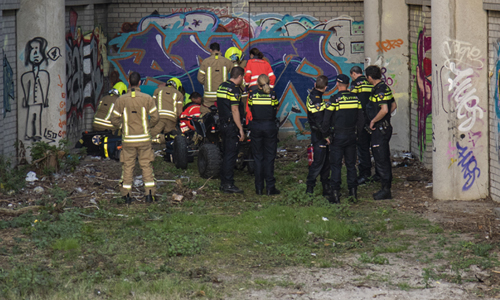 28 maart Jongen (17) zwaargewond bij ongeval met quad Horvathweg Rotterdam