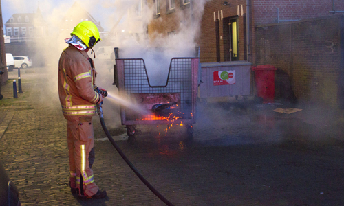 2 april Container van restaurant in brand Doggerstraat Vlaardingen
