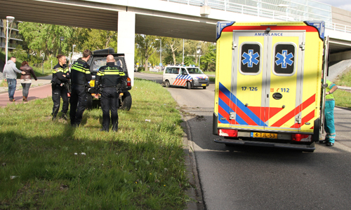 27 april Auto slaat over de kop na afbreken achteras Laan van Bol’s Schiedam