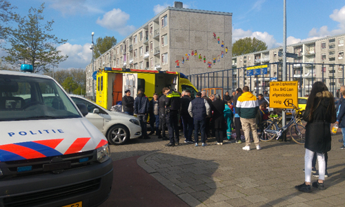 27 april Hulpverleners krijgen weinig ruimte bij ongeval Joop den Uyllaan Schiedam