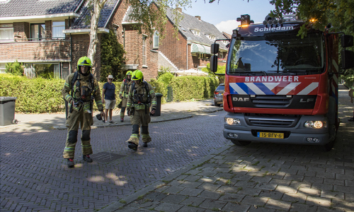 5 juli Onderzoek naar gaslucht op straat Julianalaan Schiedam