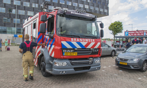 31 juli Kat vast onder motorkap Rotterdam – The Hague Airport