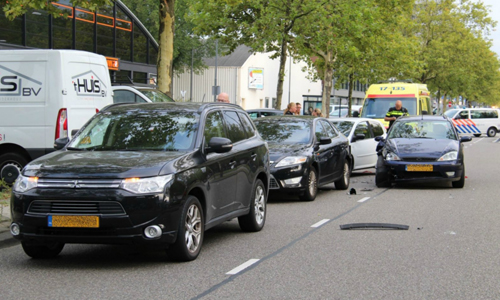 24 augustus Kop staart aanrijding met 4 voertuigen ’s Gravelandseweg Schiedam