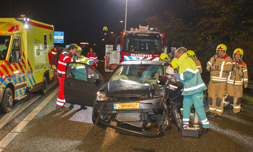 29 november Fietser zwaargewond na aanrijding tegen busje Maerten Trompstraat Delft