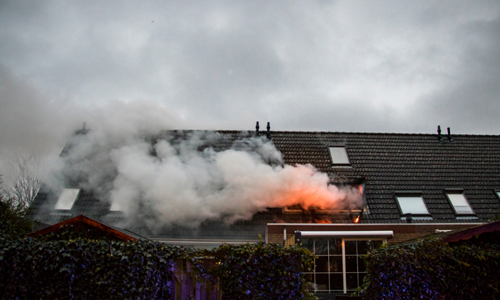 27 december Uitslaande brand in woning Abrikozengaarde Schiedam