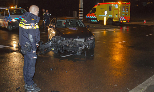 28 maart Zwangere vrouw gewond bij aanrijding Vijfsluizen Schiedam
