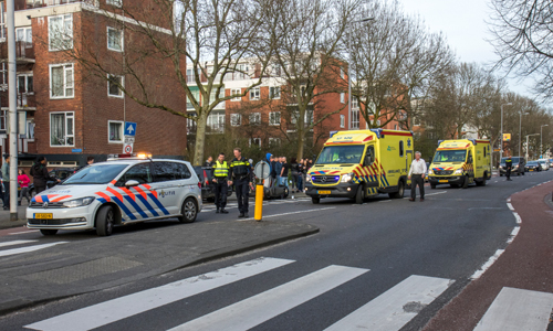 6 april Gewonde bij botsing tussen auto en motor Franselaan Rotterdam