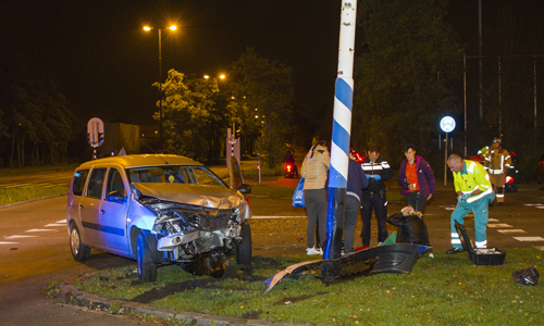 12 november Zes gewonden bij aanrijding twee auto’s Vlaardingen
