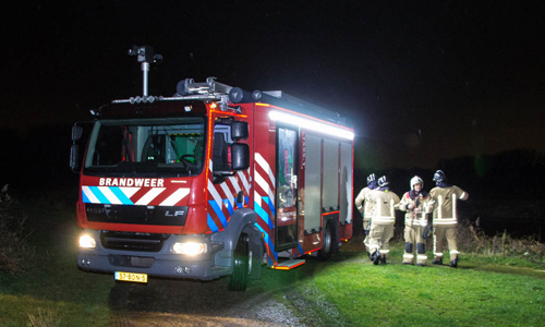 19 november Brandweer oefent brand na vuurwerkbom Broekpolder Vlaardingen