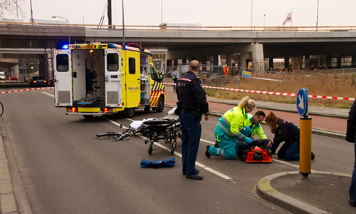 20 februari Fietser geschept door auto Vlaardingen