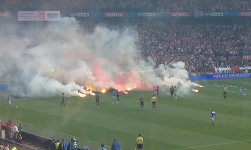 20 april Onrust bij KNVB bekerfinale Rotterdam