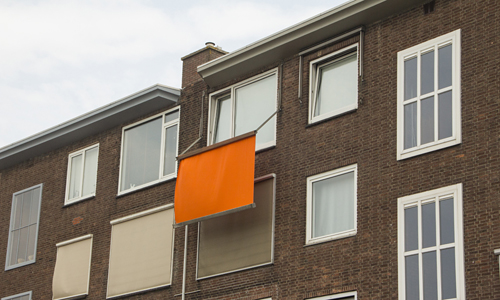 2 juli Zonnescherm los door plotseling wind Vlaardingen