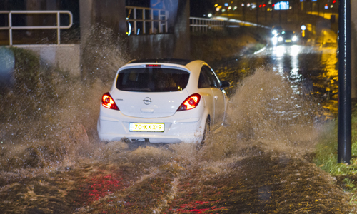 13 augustus Veel overlast door hevige regenval Rotterdam