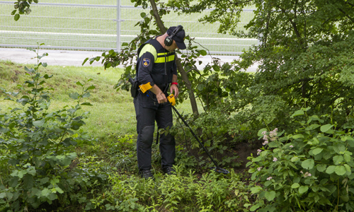 24 augustsus Opnieuw zoekactie in sloot na moord Essenburgsingel Rotterdam