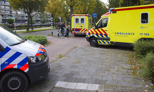 12 oktober Moeder met twee kindjes aangereden Holysingel Vlaardingen