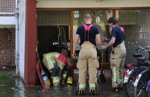 Kelders ondergelopen na waterlekkage Van Blankenheimstraat Vlaardingen