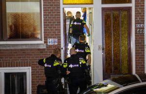 Man gewond na melding schietpartij Leeuwenhoeckstraat Schiedam