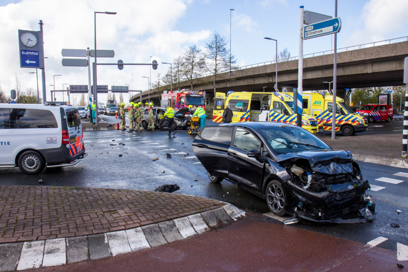 Flinke Ravage Na Botsing Kanaalweg Rotterdam - District8.net