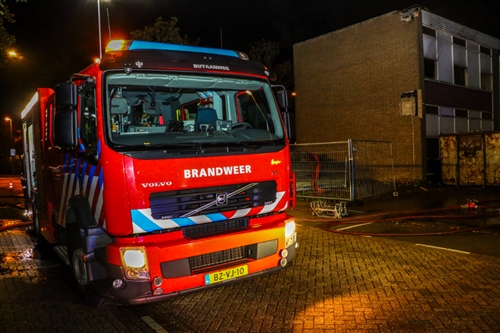 1 oktober Grote brand in oud schoolgebouw Traviataweg Rotterdam