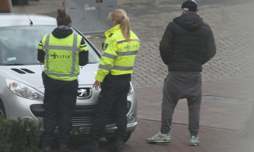 3 maart Inbeslagname van een auto bij een scooter controle Van Hogendorplaan Vlaardingen