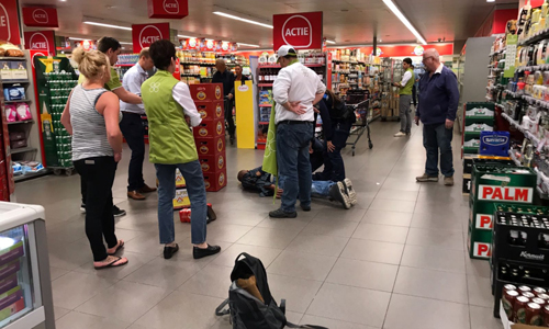18 augustus Winkeldief krijg aanval tijdens aanhouding Geuzenplein Schiedam