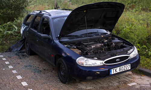 12 september Auto volledig uitgebrand Schiedam
