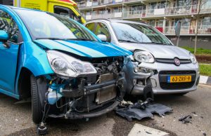 Wederom aanrijding op berucht kruispunt Mozartlaan Schiedam