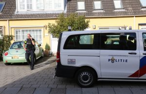 Zwaar gewonde bij openen van kokosnoot Elisabeth Koetenstraat Schiedam