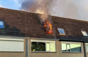 Uitslaande brand in woning Lindendreef Vlaardingen