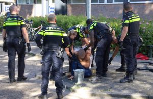 Massale inzet hulpdiensten voor verwarde man Johan de Wittsingel Schiedam