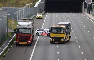 Ketheltunnel richting Delft afgesloten na incident A4 Ketheltunnel Schiedam / Vlaardingen