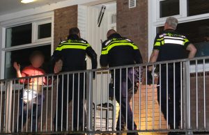 Vrouw aangehouden na steekpartij Van der Duyn van Maasdamlaan Vlaardingen