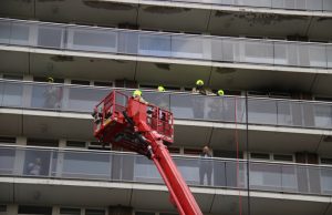Keukenbrand op 8e etage in flatwoning Zwaluwenlaan Vlaardingen