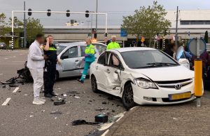 Forse aanrijding op kruispunt ‘s-Gravelandseweg Schiedam