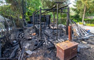 Schade tuinhuisjes bij daglicht: Day After Schiedamsedijk Schiedam