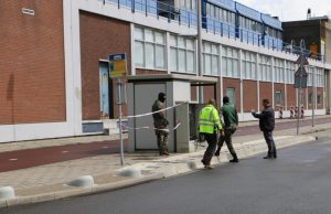 Onderzoek in havengebied door politie en defensie Sluisjesdijk Rotterdam