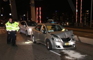 Aanrijding met gewonden op de Erasmusbrug Rotterdam