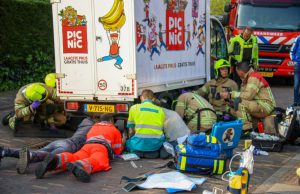 Meisje komt onder picnic wagen terecht Trelleborg Schiedam