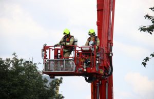 Brand in overkapping van woning van Ruijsdaellaan Schiedam