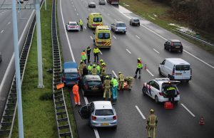 Schade door ongeval tussen twee voertuigen A4 Den Haag