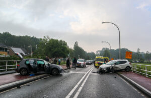 Zeven gewonden bij flinke botsing Oude Veiling Maasland