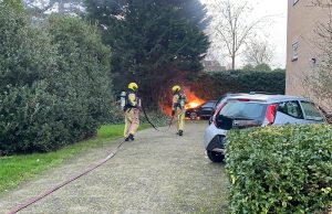 Flinke rookontwikkeling bij voertuigbrand Huis te Landelaan Rijswijk
