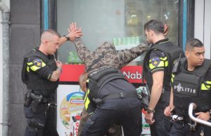 Politie massaal ter plaatse na ‘schietpartij’ Wittebrug Poeldijk