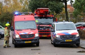 Alarm voor aantreffen lege kinderwagen naast sloot Westlandseweg Vlaardingen