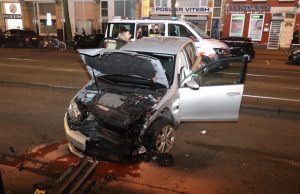 Ravage na aanrijding Vierambachtsstraat Rotterdam