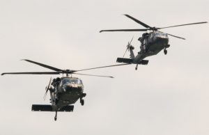 77 helikopters US army via Rotterdam naar Amerika Waalhaven Rotterdam