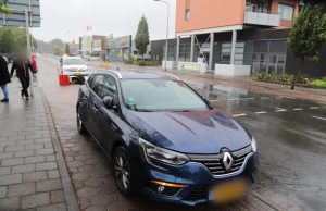 Bezorger gewond bij aanrijding Dorpskade Wateringen