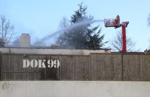 Zeer grote brand bij DOK99 Anna van Saksenweg Vlaardingen